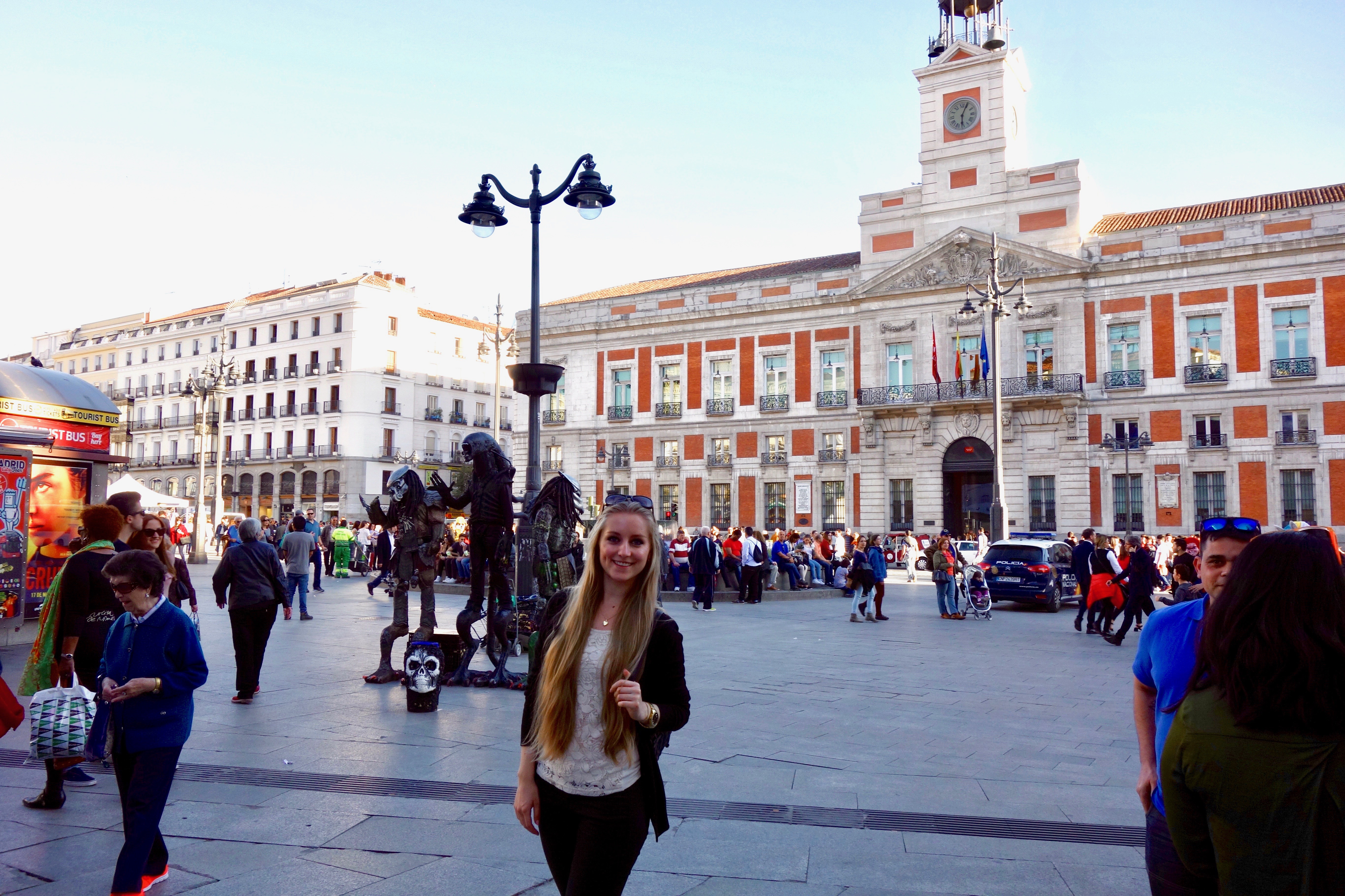 Madrid: Puerta del Sol (immer ein sehr überfüllter Platz)